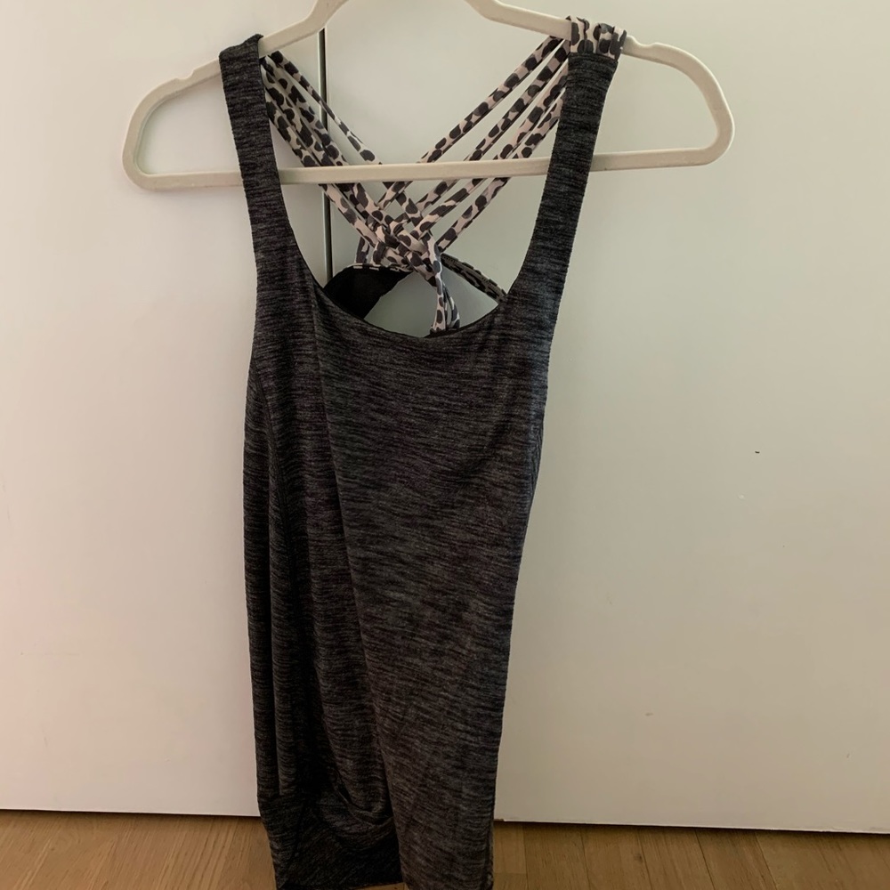 Lululemon grey built in bra workout tank top